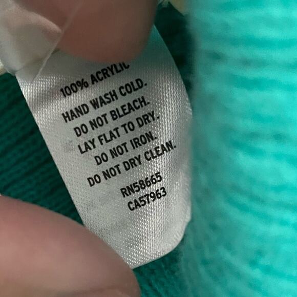 Tucker + Tate Kids Gray Green Teal Rainbows Pattern Pom Beanie Girls OS NWOT - Picture 4 of 4